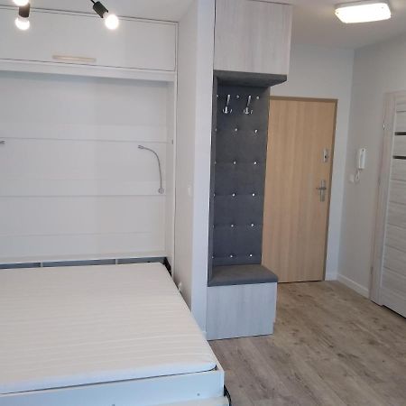 Apartament Loftcenter . Centrum Kielc, 100 Metrow Od Dworaca Pkp ! Кельце Экстерьер фото